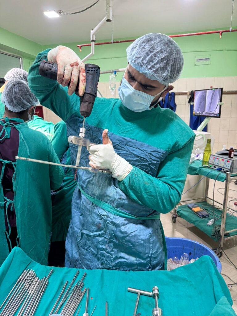 AasthaLok-Hospital-01