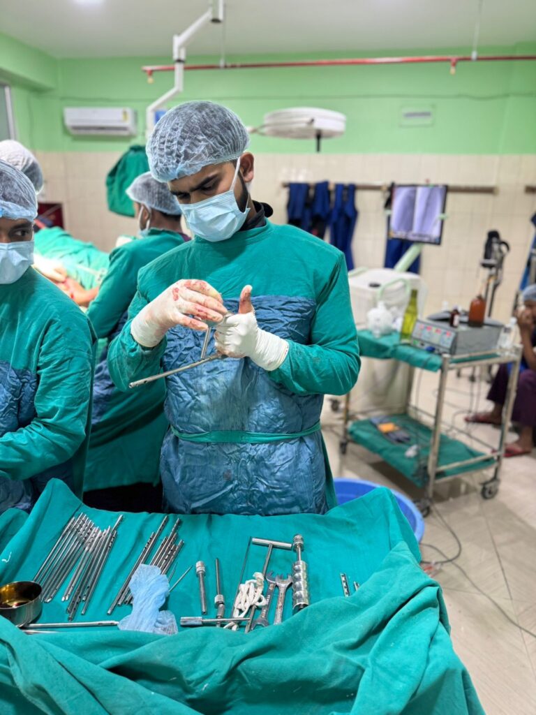 AasthaLok-Hospital-03